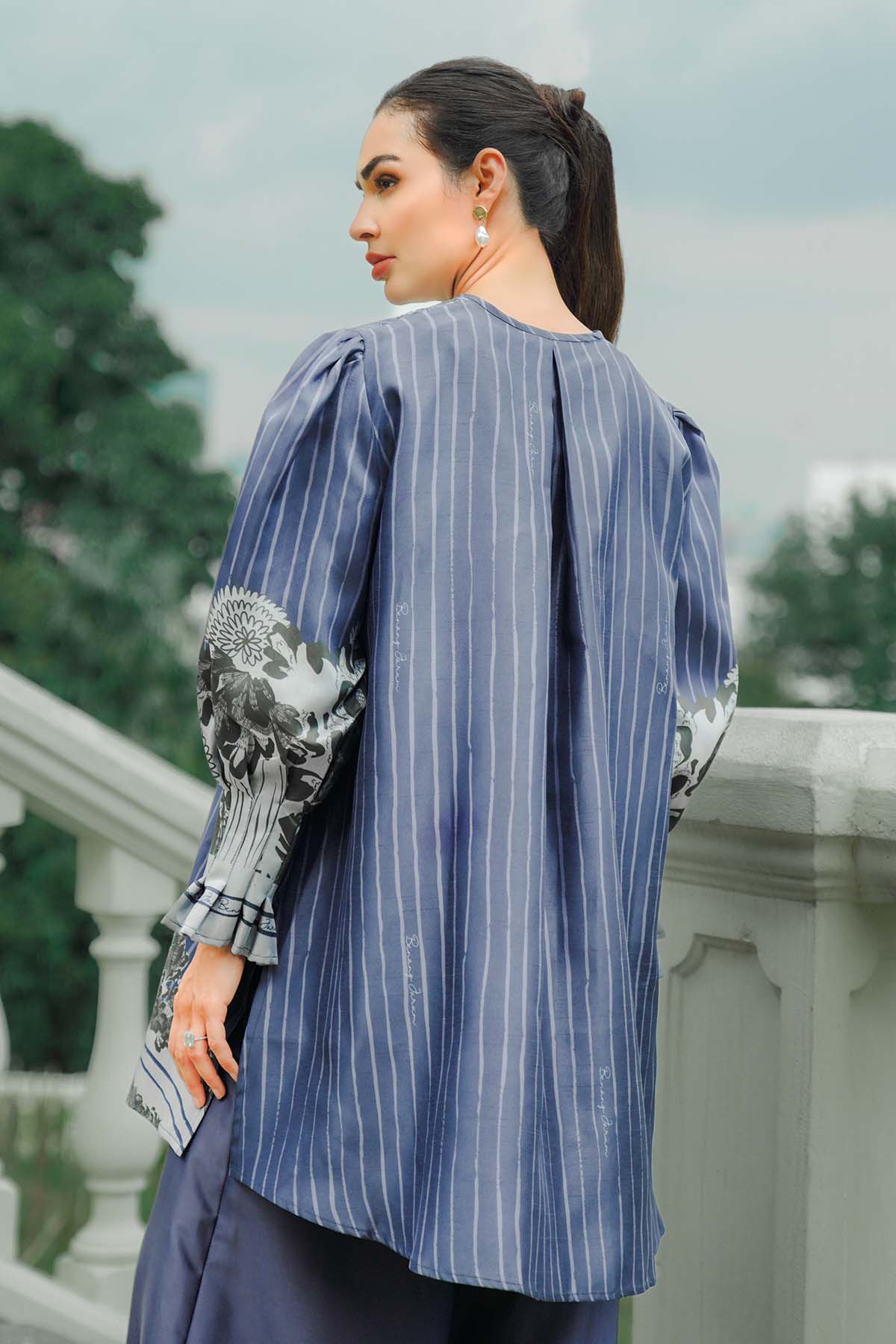 Aquila Puffy Outer - Navy - Image 4